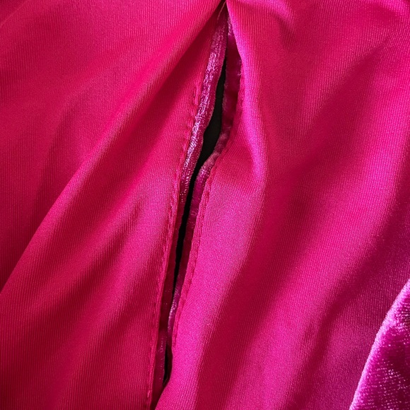 Beautiful Velour Midi Dress - Picture 10 of 15